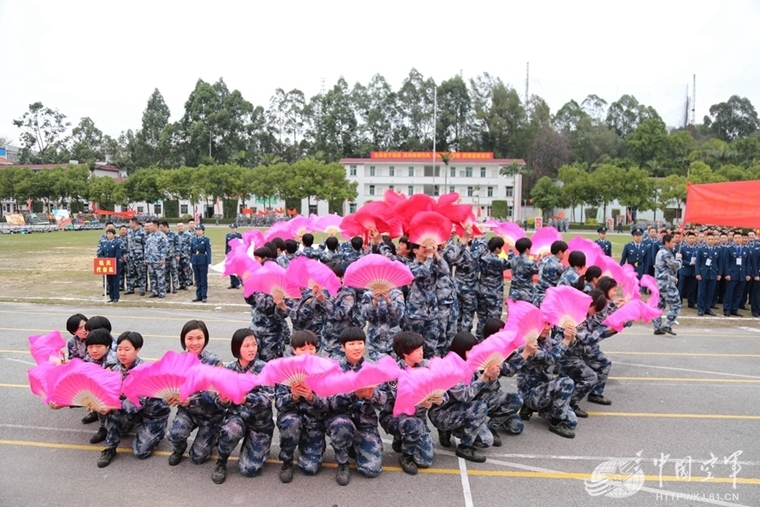 属龙白羊座和属猴水瓶座姻缘指数属龙白羊座和水瓶座姻缘指数：中等偏上